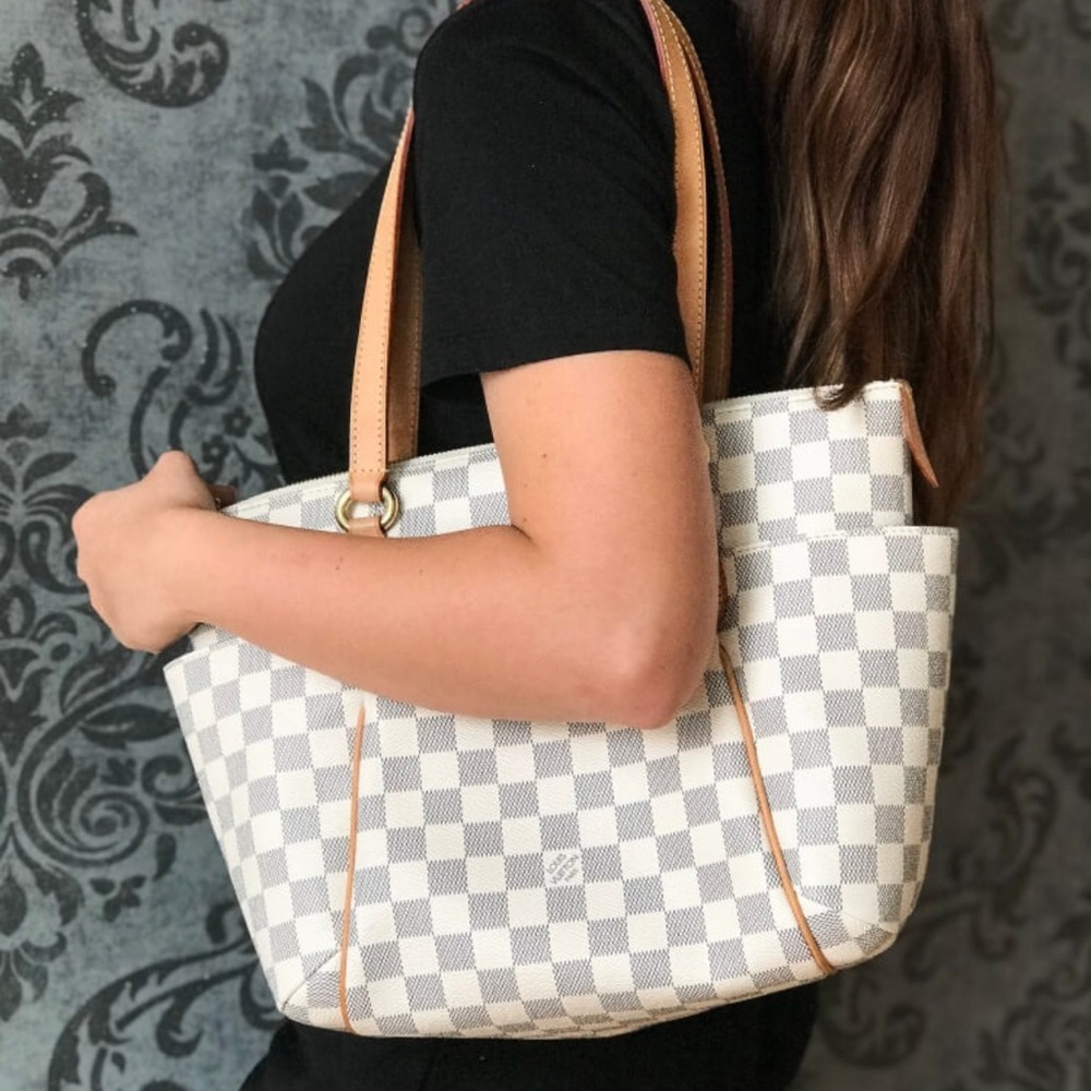 Louis Vuitton totally PM azure(AR3069)